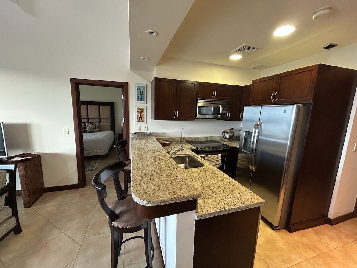 A402 kitchen and breakfast bar