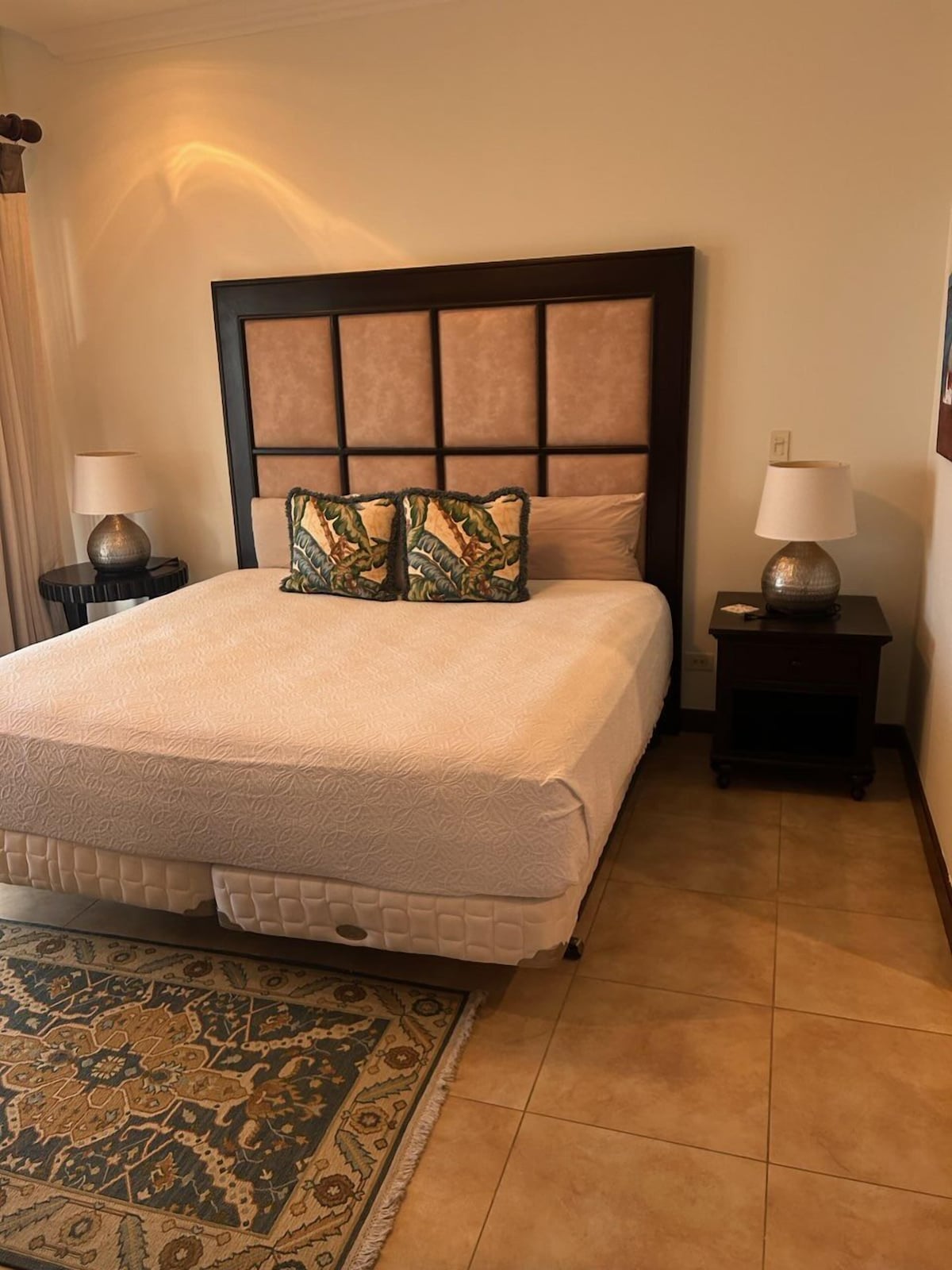 A402 second bedroom